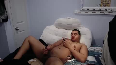 Snapshot of javiricorich chatting on January 19, 10:52 am javiSdick online show from January 19, 10:52 am