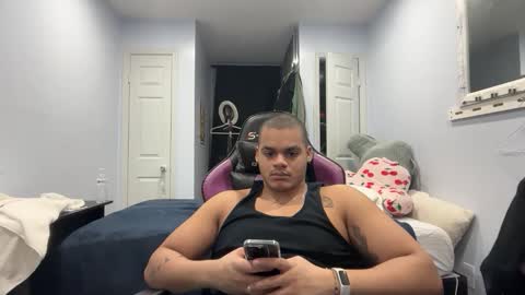 Snapshot of javiricorich chatting on February 6, 2:27 am javiSdick online show from February 6, 2:27 am
