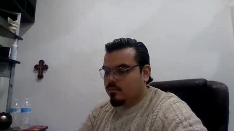 Snapshot of javirmxxs chatting on February 24, 6:28 pm Javi online show from February 24, 6:28 pm