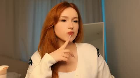 Snapshot of jawyqueen_ chatting on May 2, 1:16 pm your Bella online show from May 2, 1:16 pm