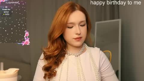 Snapshot of jawyqueen_ chatting on May 13, 1:19 pm your Bella online show from May 13, 1:19 pm