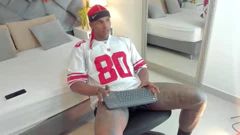 jax black online show from October 23, 7:34 pm