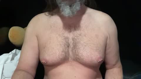 Snapshot of jaxsontuber chatting on February 1, 11:31 am Jaxson online show from February 1, 11:31 am