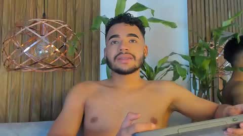 Jay Rock online show from November 28, 3:31 am