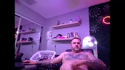 jay_banks0420 online show from February 24, 9:07 am