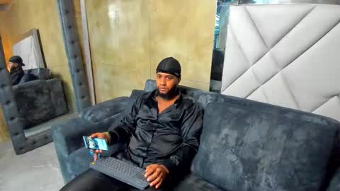 jay jhonson online show from December 22, 3:47 am