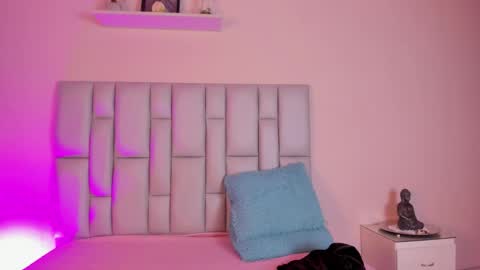 Snapshot of jay_kross1 chatting on February 12, 2:06 am jayyy online show from February 12, 2:06 am