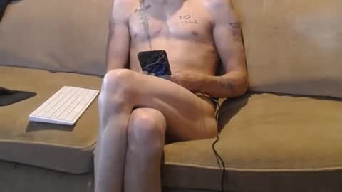 Snapshot of jay_short7863 chatting on February 15, 6:33 pm O F jay short786 online show from February 15, 6:33 pm