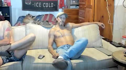 Snapshot of jay_short7863 chatting on January 16, 3:32 am O F jay short786 online show from January 16, 3:32 am