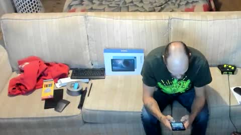 Snapshot of jay_short7863 chatting on February 5, 6:51 am O F jay short786 online show from February 5, 6:51 am