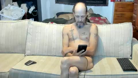 Snapshot of jay_short7863 chatting on February 6, 3:04 pm O F jay short786 online show from February 6, 3:04 pm