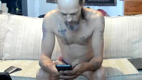 Snapshot of jay_short7863 chatting on February 9, 2:21 pm O F jay short786 online show from February 9, 2:21 pm