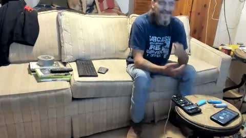 Snapshot of jay_short7863 chatting on February 12, 2:39 am O F jay short786 online show from February 12, 2:39 am