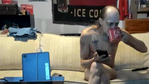 Snapshot of jay_short7863 chatting on February 18, 2:35 pm O F jay short786 online show from February 18, 2:35 pm