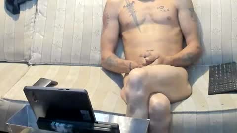 Snapshot of jay_short7863 chatting on February 20, 11:54 am O F jay short786 online show from February 20, 11:54 am