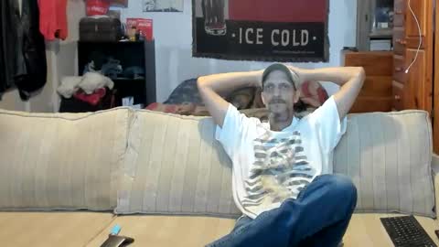 Snapshot of jay_short7863 chatting on February 21, 5:19 am O F jay short786 online show from February 21, 5:19 am