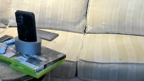 Snapshot of jay_short7863 chatting on February 25, 2:27 pm O F jay short786 online show from February 25, 2:27 pm