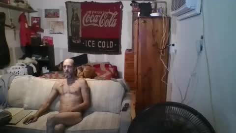 Snapshot of jay_short7863 chatting on February 26, 1:54 pm O F jay short786 online show from February 26, 1:54 pm