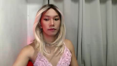 Snapshot of jay_xxx24 chatting on April 22, 9:44 am jay_xxx24 online show from April 22, 9:44 am