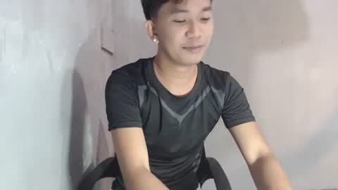Snapshot of jay_xxx24 chatting on April 28, 7:41 pm jay_xxx24 online show from April 28, 7:41 pm