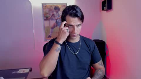 Jay Alvarrez online show from December 1, 6:24 pm