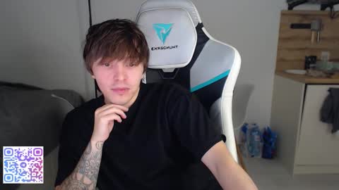 Jayce online show from October 4, 5:22 pm