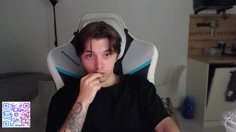 Jayce online show from October 26, 6:47 pm