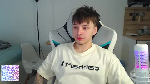 Snapshot of jayce_icestone chatting on February 5, 7:57 am Jayce online show from February 5, 7:57 am