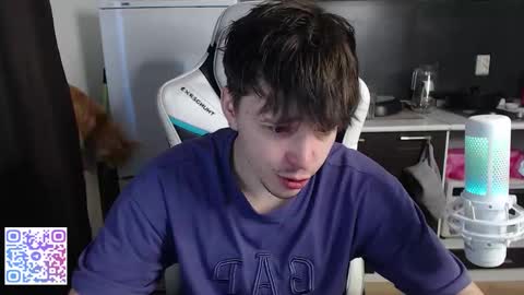 Snapshot of jayce_icestone chatting on February 23, 7:28 am Jayce online show from February 23, 7:28 am