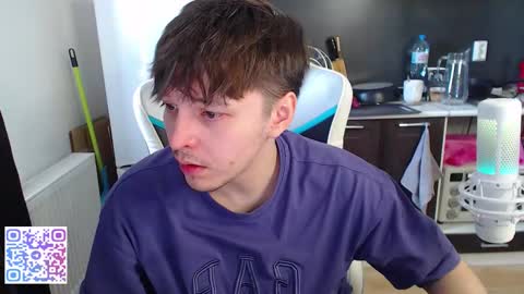 Snapshot of jayce_icestone chatting on February 24, 10:46 am Jayce online show from February 24, 10:46 am