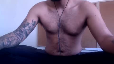 Snapshot of jayclit007 chatting on February 23, 2:25 pm infogushy online show from February 23, 2:25 pm