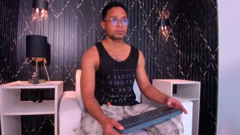 Jayden Morris online show from November 8, 7:23 pm