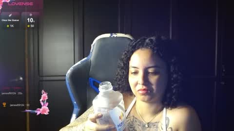 Snapshot of jaydensalvatore_ chatting on June 2, 11:07 pm online show from June 2, 11:07 pm