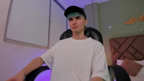 Snapshot of jaydenvillalobos chatting on September 28, 7:41 pm jaydenvillalobos online show from September 28, 7:41 pm