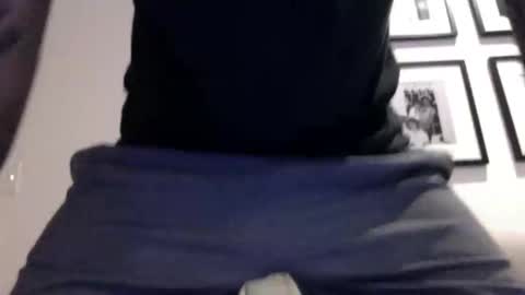 Snapshot of jayg333 chatting on October 16, 1:50 am jayg333 online show from October 16, 1:50 am