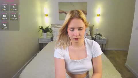 Molly online show from November 24, 2:39 pm