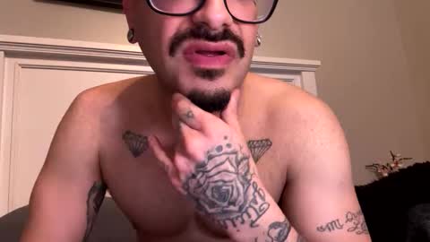 Snapshot of jayruthless666 chatting on April 1, 1:39 am jayruthless666 online show from April 1, 1:39 am