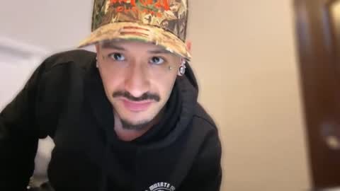Snapshot of jayruthless666 chatting on April 6, 5:58 pm jayruthless666 online show from April 6, 5:58 pm