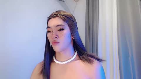 jaysee_hugecox online show from May 14, 10:33 am