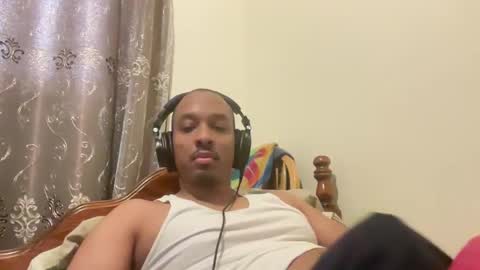 Snapshot of jaysmooth987 chatting on February 14, 5:57 pm jaysmooth987 online show from February 14, 5:57 pm