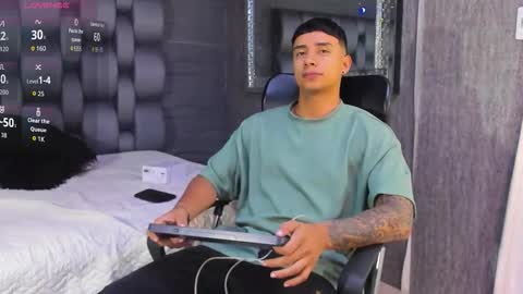 jaze_bradley online show from November 11, 11:32 am