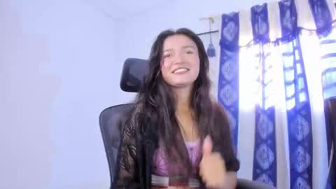 Jazmin online show from January 9, 7:40 pm