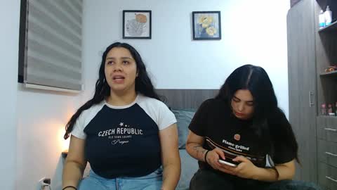 Jazmin and Scarlett online show from April 11, 2:27 am