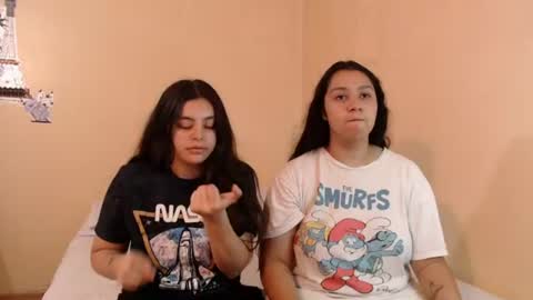 Snapshot of jazmin_dharius chatting on July 8, 9:41 pm Jazmin and Scarlett online show from July 8, 9:41 pm