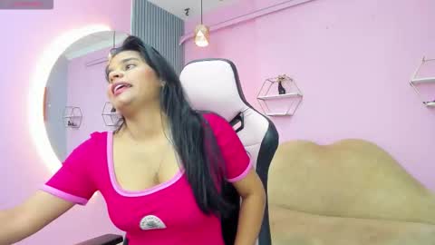 Snapshot of jazmin_ebony chatting on October 13, 10:59 am jazmin online show from October 13, 10:59 am
