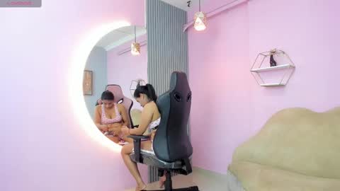 Snapshot of jazmin_ebony chatting on October 18, 10:49 am jazmin online show from October 18, 10:49 am