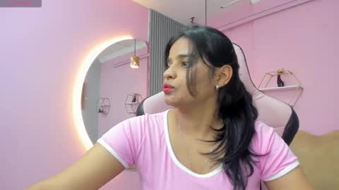 Snapshot of jazmin_ebony chatting on October 21, 2:51 pm jazmin online show from October 21, 2:51 pm