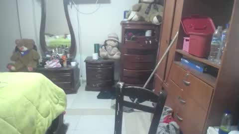 jazmim online show from December 4, 12:53 am