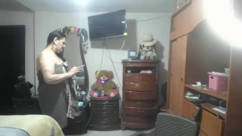 Snapshot of jazmin_rios chatting on April 26, 3:53 pm jazmim online show from April 26, 3:53 pm