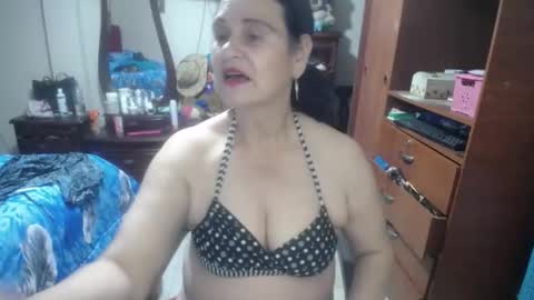 Snapshot of jazmin_rios chatting on May 11, 6:49 pm jazmim online show from May 11, 6:49 pm